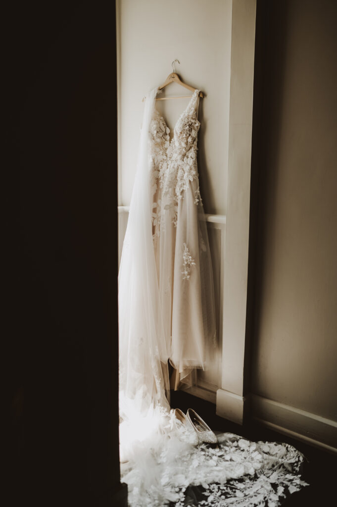 Romantic Style Lace Wedding Dress- Lake Erie Building Wedding Venue, Cleveland OH Photographed by Arastasia Photography