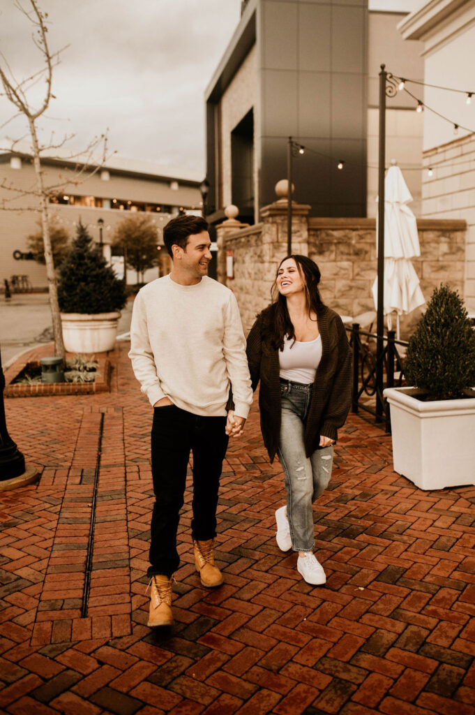 Casual Engagement Session Outfit Ideas